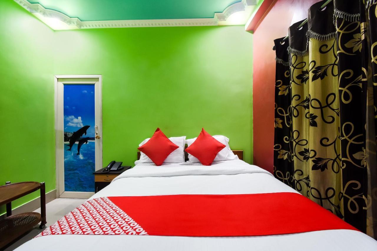 Oyo 44160 Hotel Sahana Jangipur Exterior photo